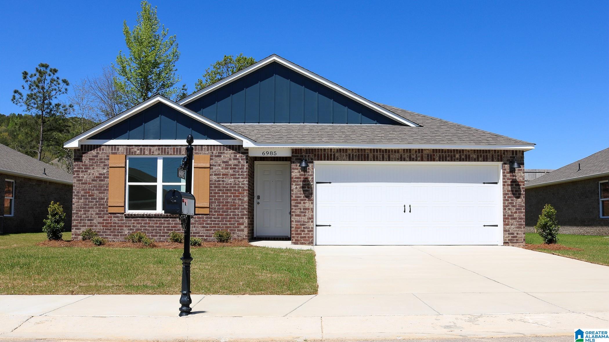 6985 Southern Trace Loop Leeds, AL 35094 - Photo 1 of 14