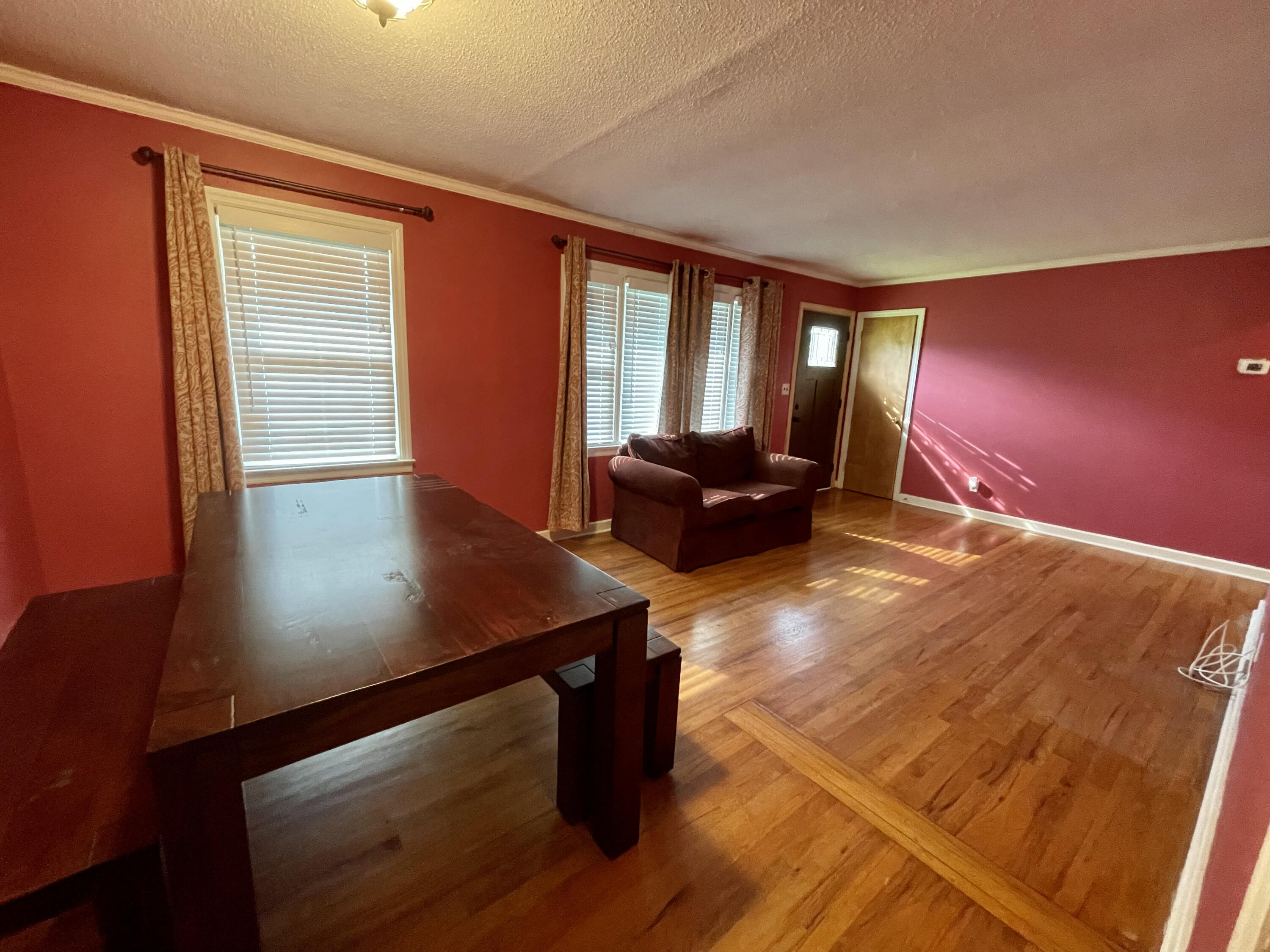 708 County Rd S-18-61 St. George, SC 29477 - Photo 12 of 14 Dining/living