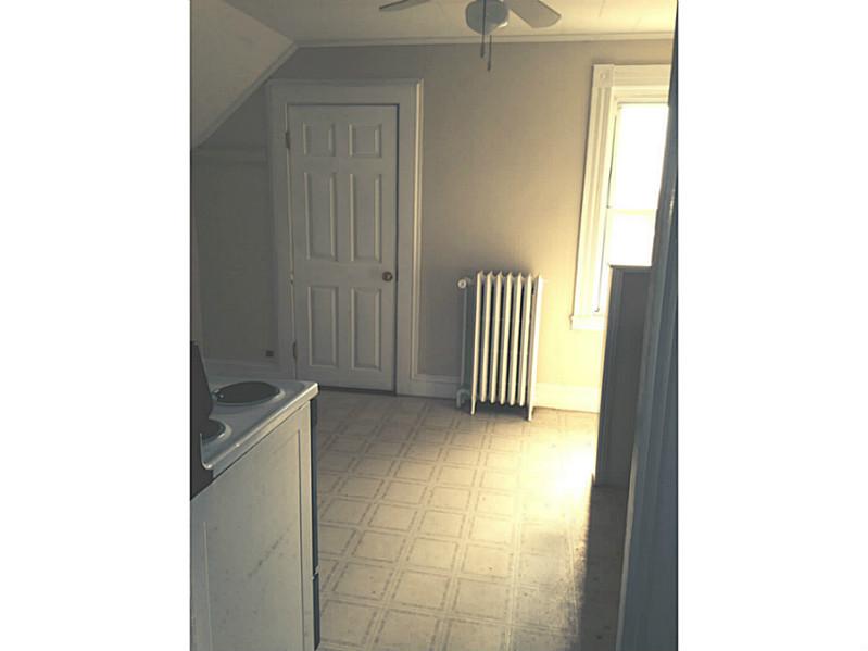 658 Middle Road Portsmouth, RI 02871 - Photo 18 of 20 Kitchen.