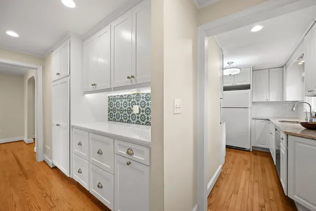 $4,000 | 15 Arapahoe Road, West Hartford, CT 06107