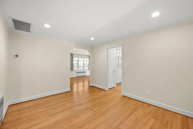 $4,000 | 15 Arapahoe Road, West Hartford, CT 06107