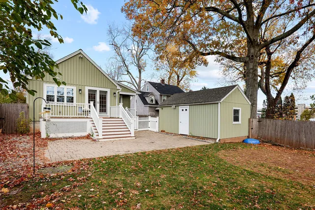 $4,000 | 15 Arapahoe Road, West Hartford, CT 06107