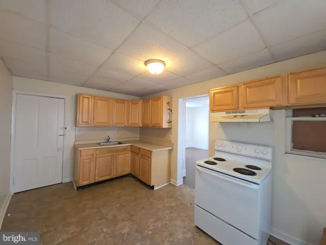 $1,700 | 502 East Main Street, Millville, NJ 08332