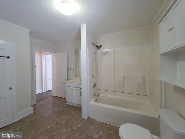 $1,700 | 502 East Main Street, Millville, NJ 08332