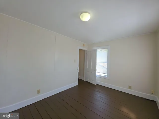 $1,700 | 502 East Main Street, Millville, NJ 08332