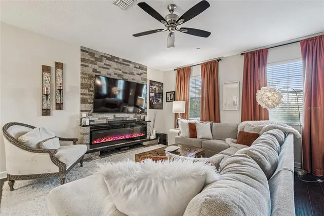 $399,000 | 10144 Arbor Run Drive, Unit 112, Tampa, FL 33647