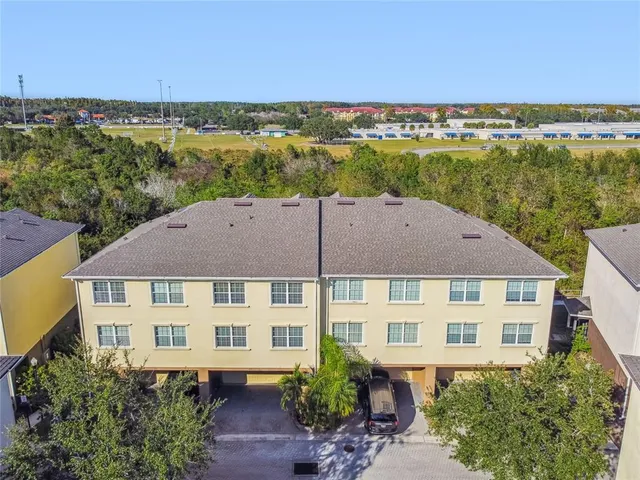 $399,000 | 10144 Arbor Run Drive, Unit 112, Tampa, FL 33647
