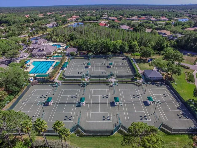 $399,000 | 10144 Arbor Run Drive, Unit 112, Tampa, FL 33647