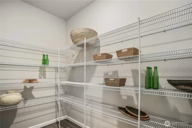 $907,375 | 30215 11th Place South, Federal Way, WA 98003