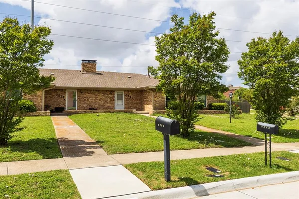 $2,100 | 2731 Forest Grove Drive, Richardson, TX 75080