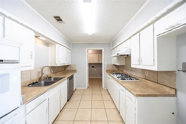 $2,100 | 2731 Forest Grove Drive, Richardson, TX 75080