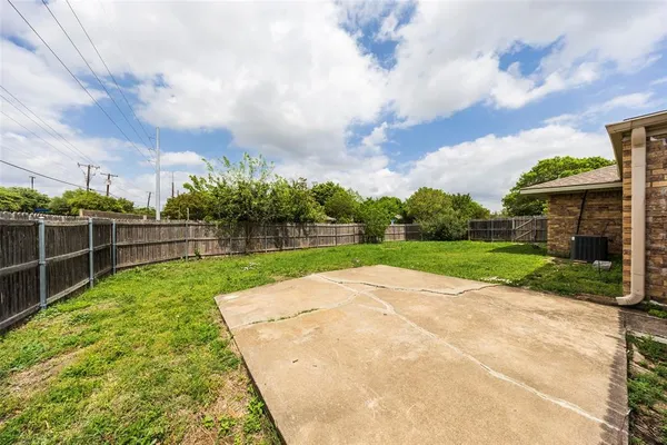 $2,100 | 2731 Forest Grove Drive, Richardson, TX 75080