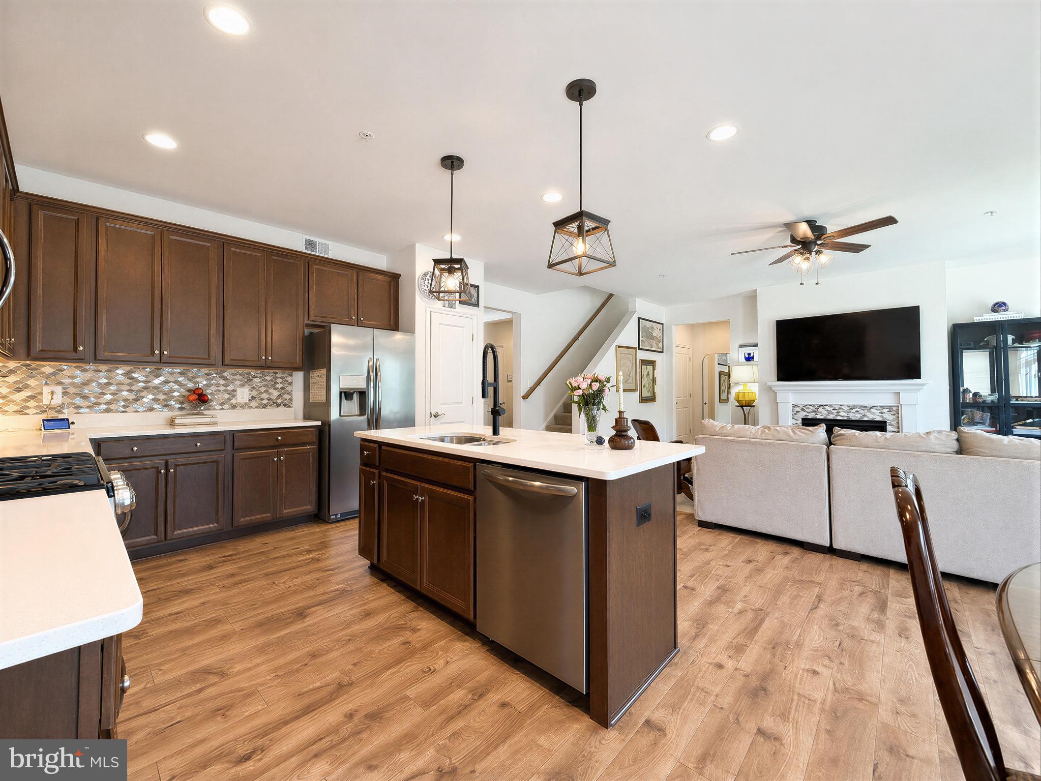 43889 Tallwood Road California, MD 20619 - Photo 24 of 63 Quartz counters