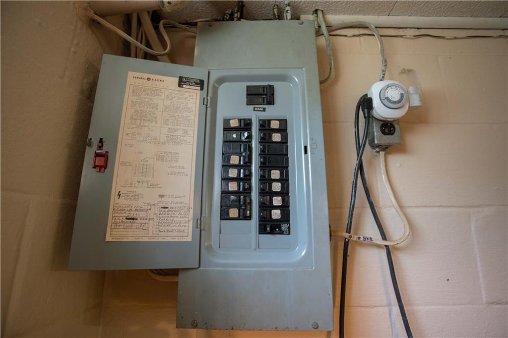 802 Summit Avenue Monaca, PA 15061 - Photo 19 of 23