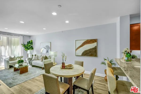$769,900 | 14412 Killion Street, Unit 205, Sherman Oaks, CA 91401