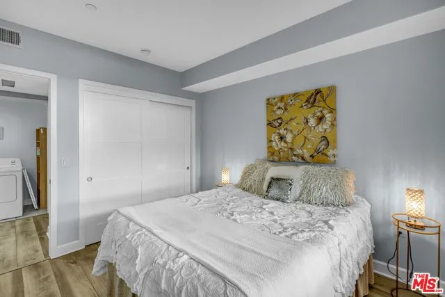 $779,000 | 14412 Killion Street, Unit 205, Sherman Oaks, CA 91401