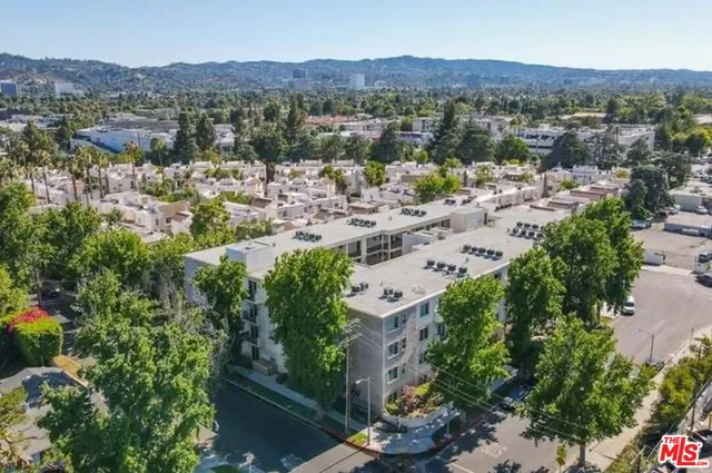 $779,000 | 14412 Killion Street, Unit 205, Sherman Oaks, CA 91401