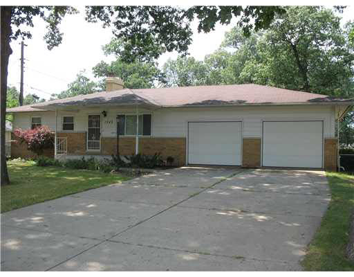 1245 Hickory Road Mishawaka, IN 46615 - Photo 1 of 13 Gallery Image 1