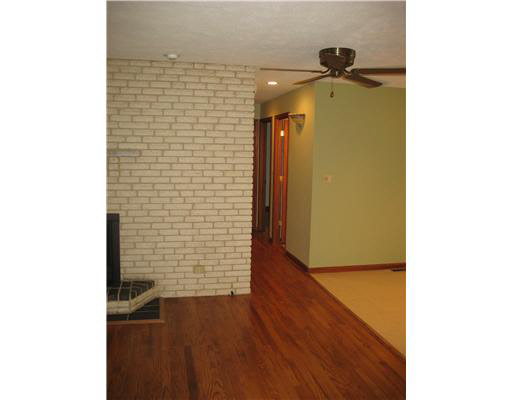 1245 Hickory Road Mishawaka, IN 46615 - Photo 3 of 13 Gallery Image 3