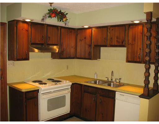 1245 Hickory Road Mishawaka, IN 46615 - Photo 5 of 13 Gallery Image 5