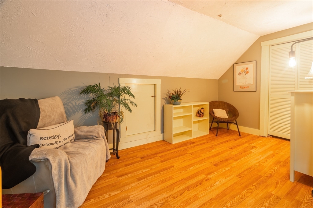96 Red Gate Road Tyngsboro, MA 01879 - Photo 13 of 28 Gallery Image 13
