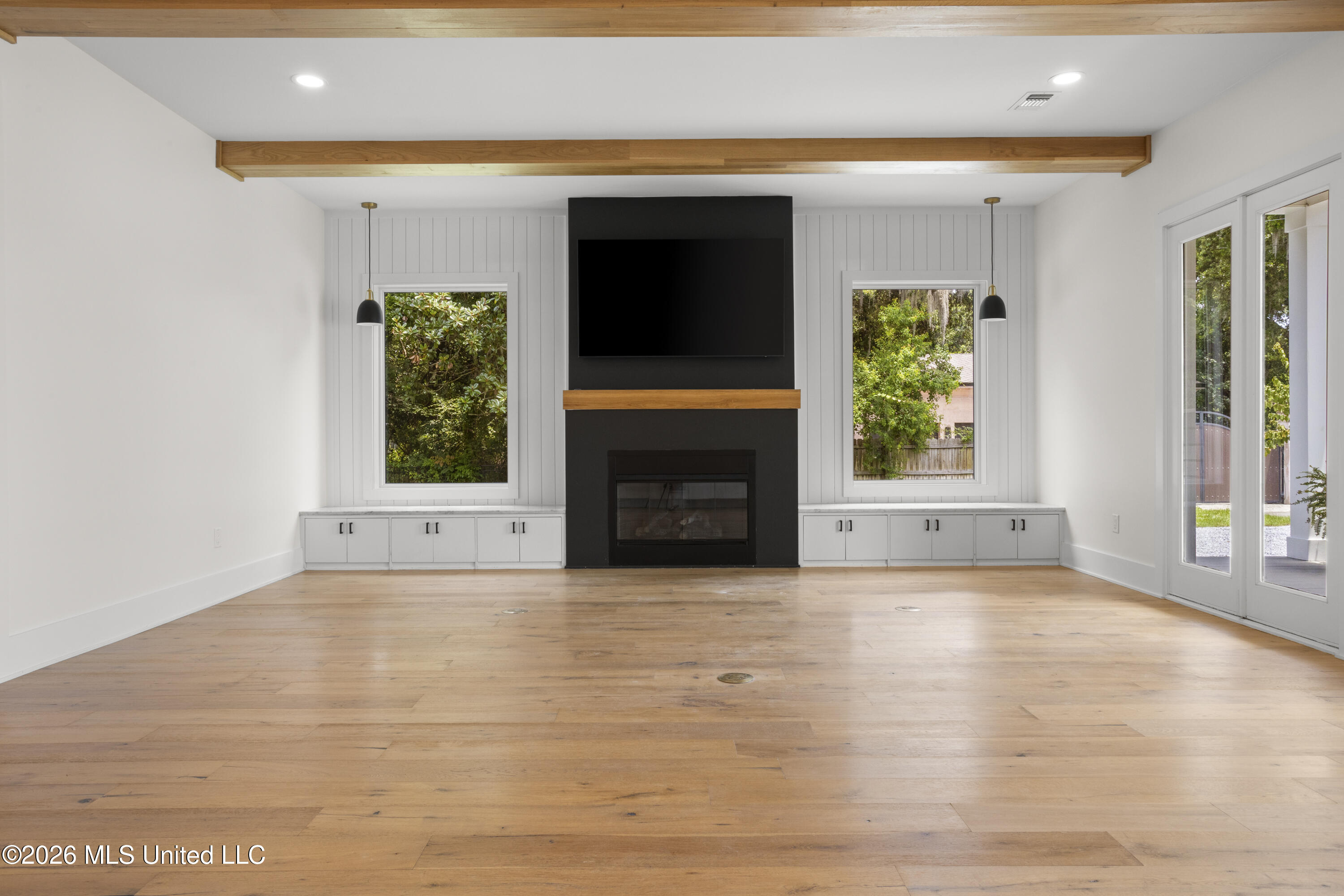 305 Beach Hill Road Ocean Springs, MS 39564 - Photo 11 of 63 Fire Place