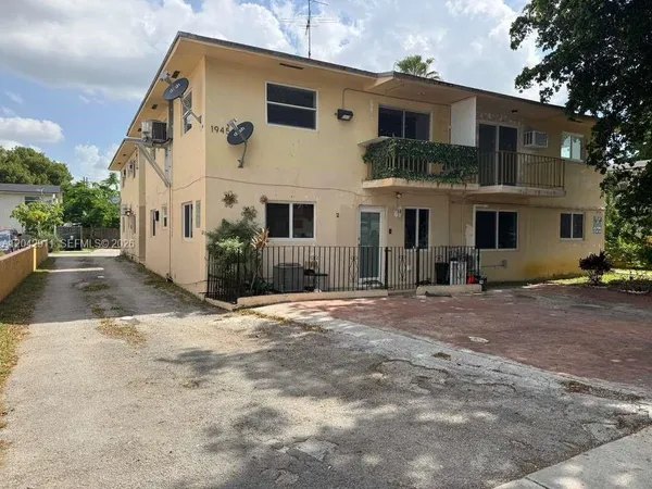 $1,850 | 1945 Northwest 29th Street, Unit A6, Miami, FL 33142