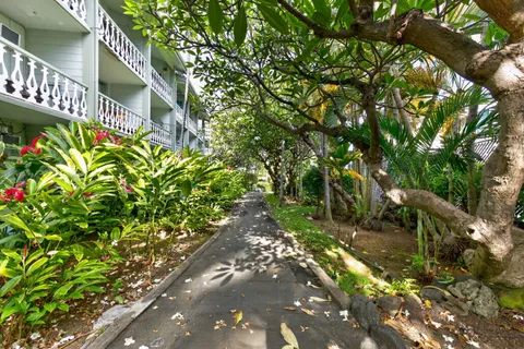 $249,000 | 75-5776 Kuakini Highway, Unit 349, Kailua-Kona, HI 96740