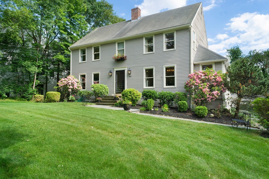 622 Belknap Road Framingham, MA 01701 - Photo 3 of 30