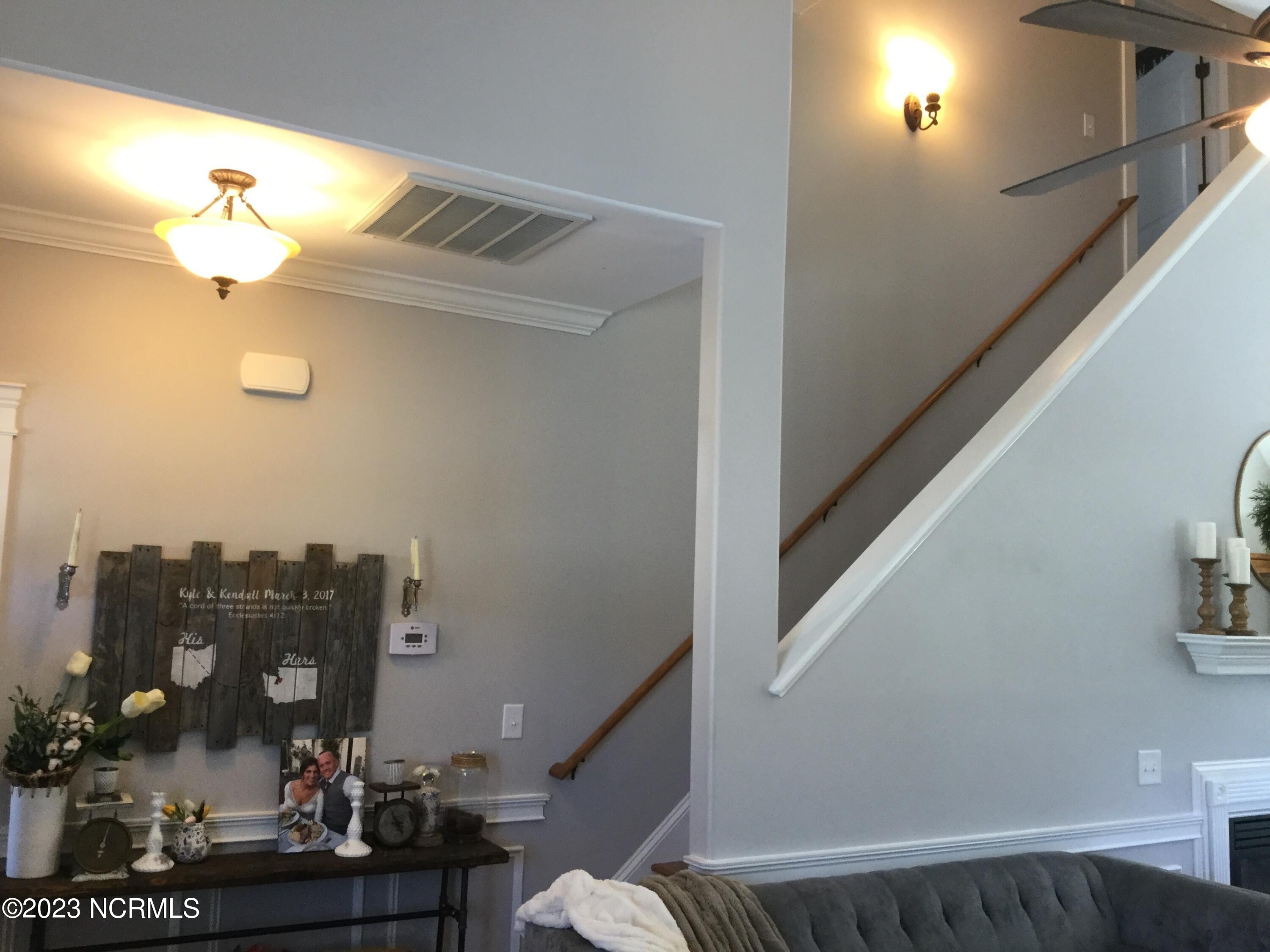 109 Coree Way New Bern, NC 28562 - Photo 4 of 20 living