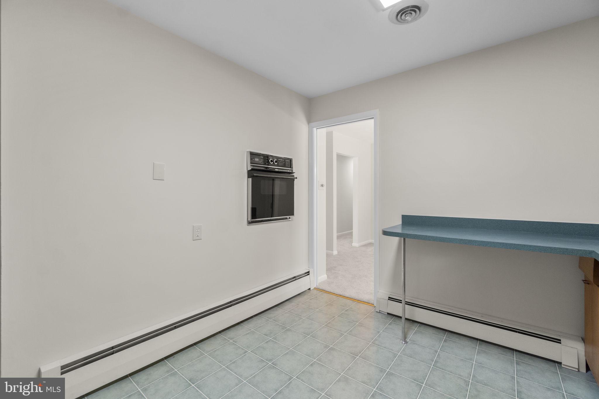 10770 West Crestview Lane Laurel, MD 20723 - Photo 17 of 49 Kitchen with wall oven