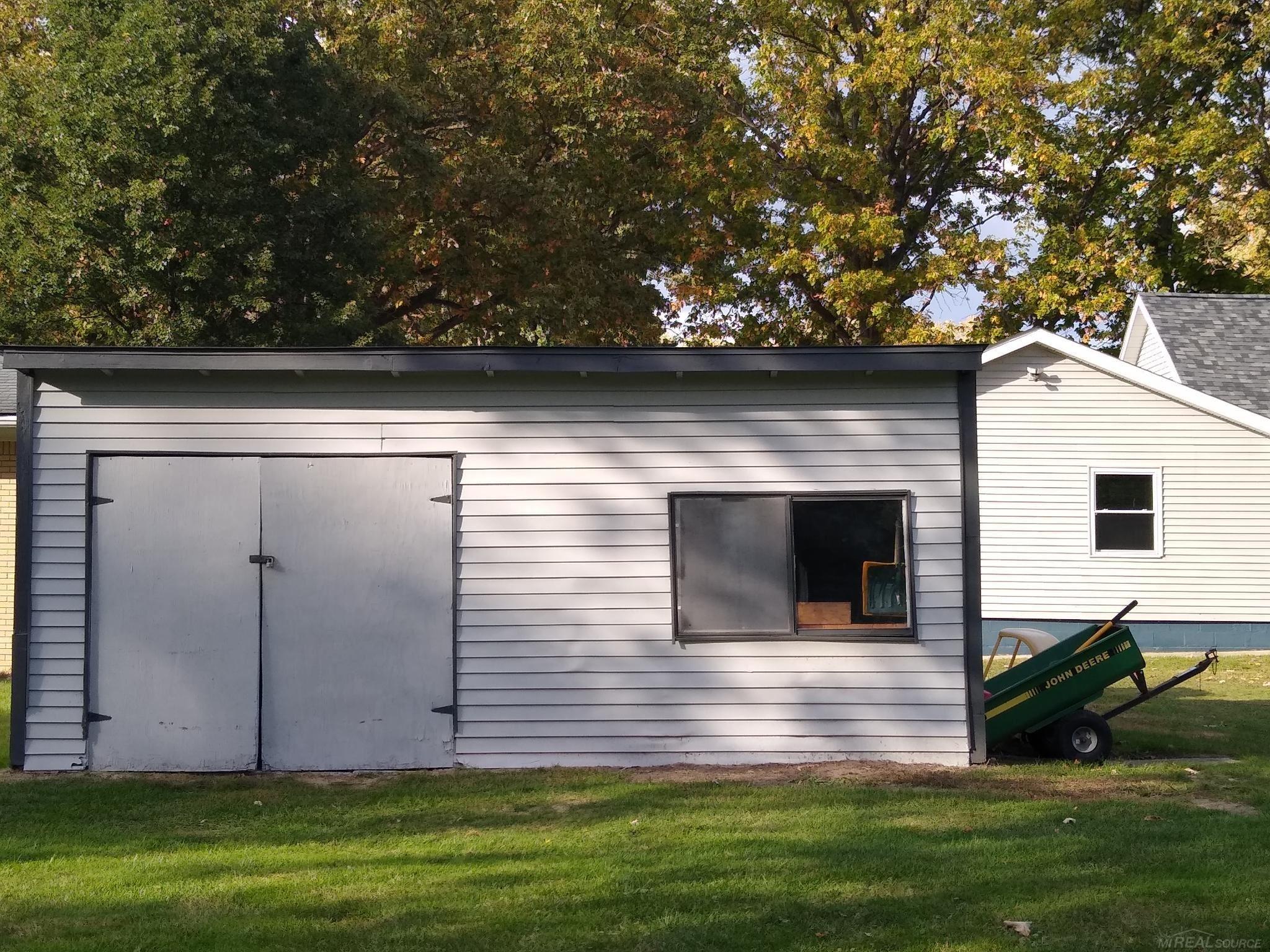 9328 Field Road Algonac, MI 48001 - Photo 8 of 31