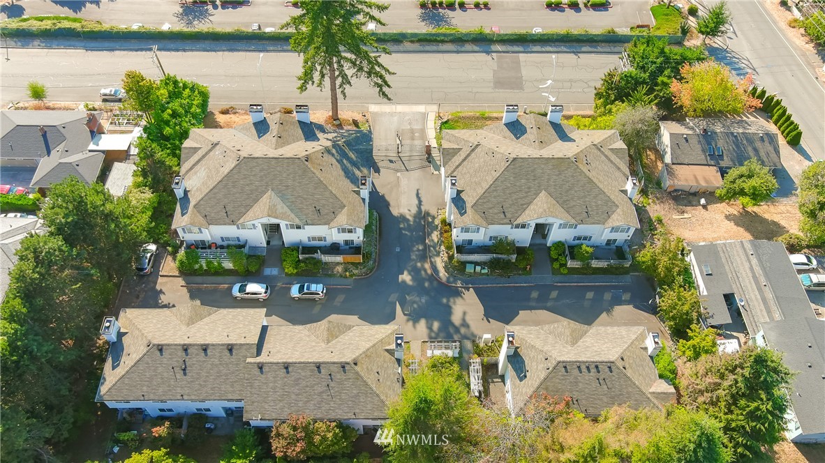 1160 Monroe Avenue Northeast, Unit A4 Renton, WA 98056 - Photo 23 of 26 an aerial view of a house with outdoor space