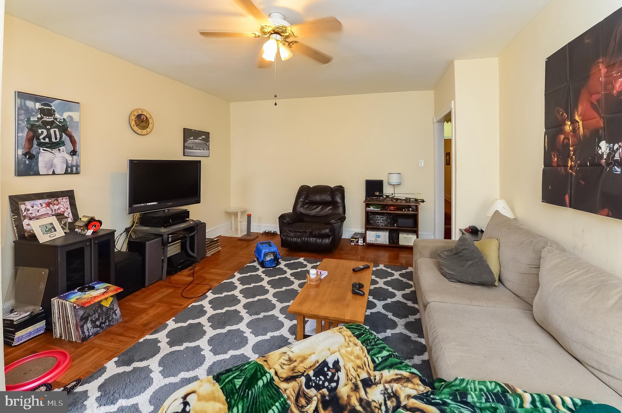 4159 Ridge Avenue Philadelphia, PA 19129 - Photo 20 of 32 Unit 1 - Living Room