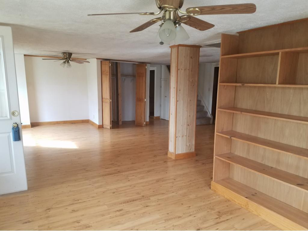 158 White Road Elizabethton, TN 37643 - Photo 3 of 24 Photo 3
