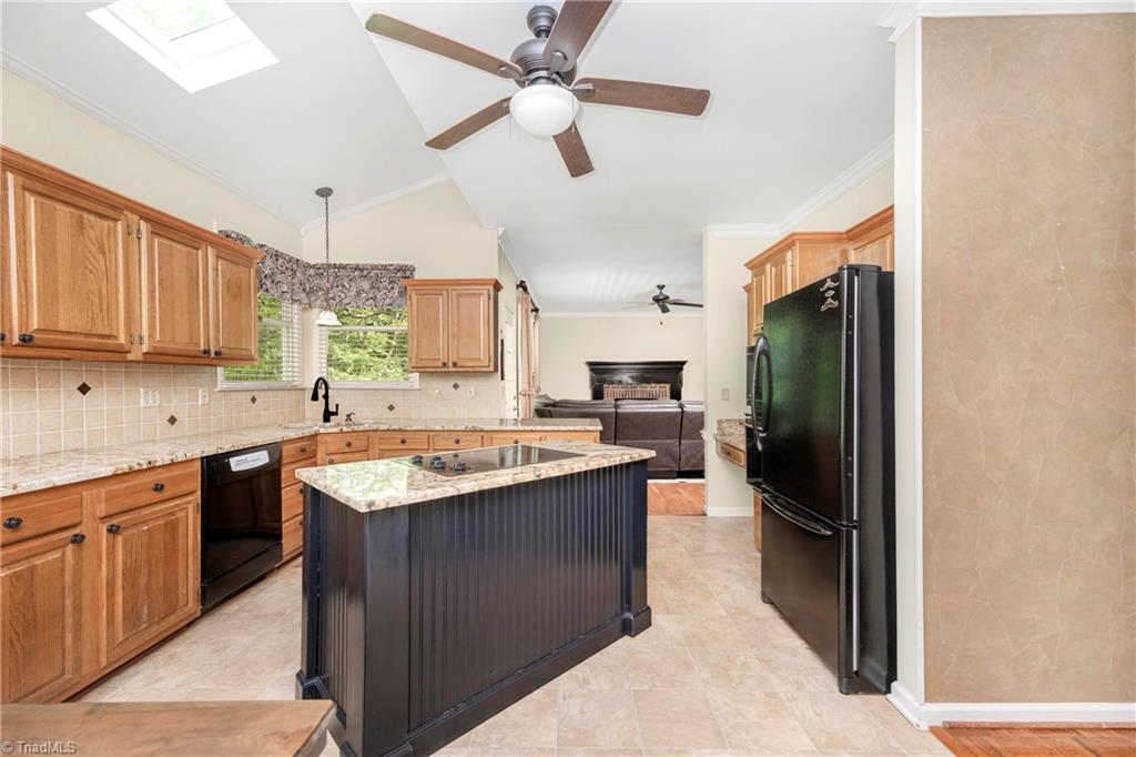 2707 Quaker Landing Road Greensboro, NC 27455 - Photo 11 of 30 Gallery Image 11