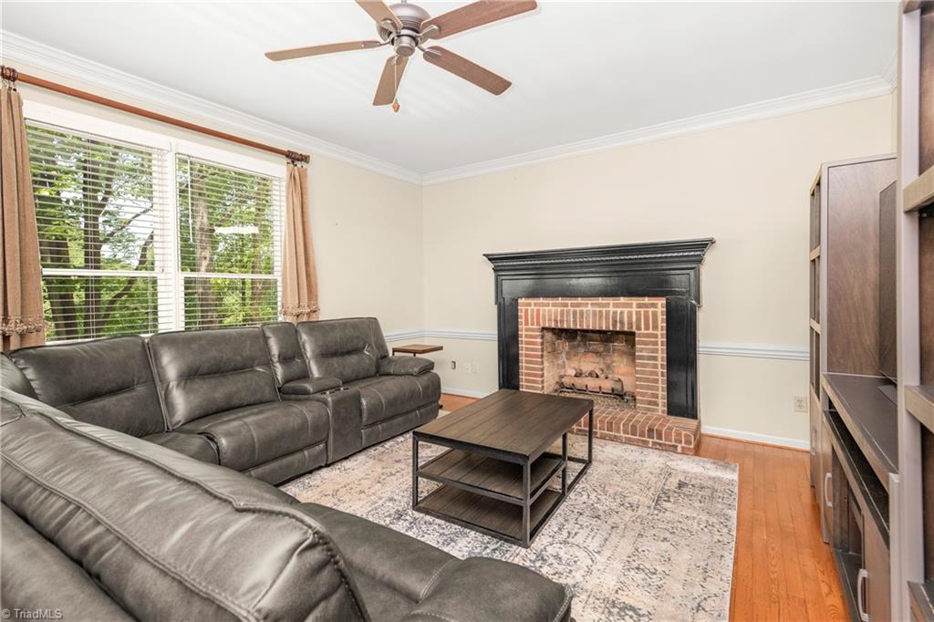 2707 Quaker Landing Road Greensboro, NC 27455 - Photo 13 of 30 Great Room