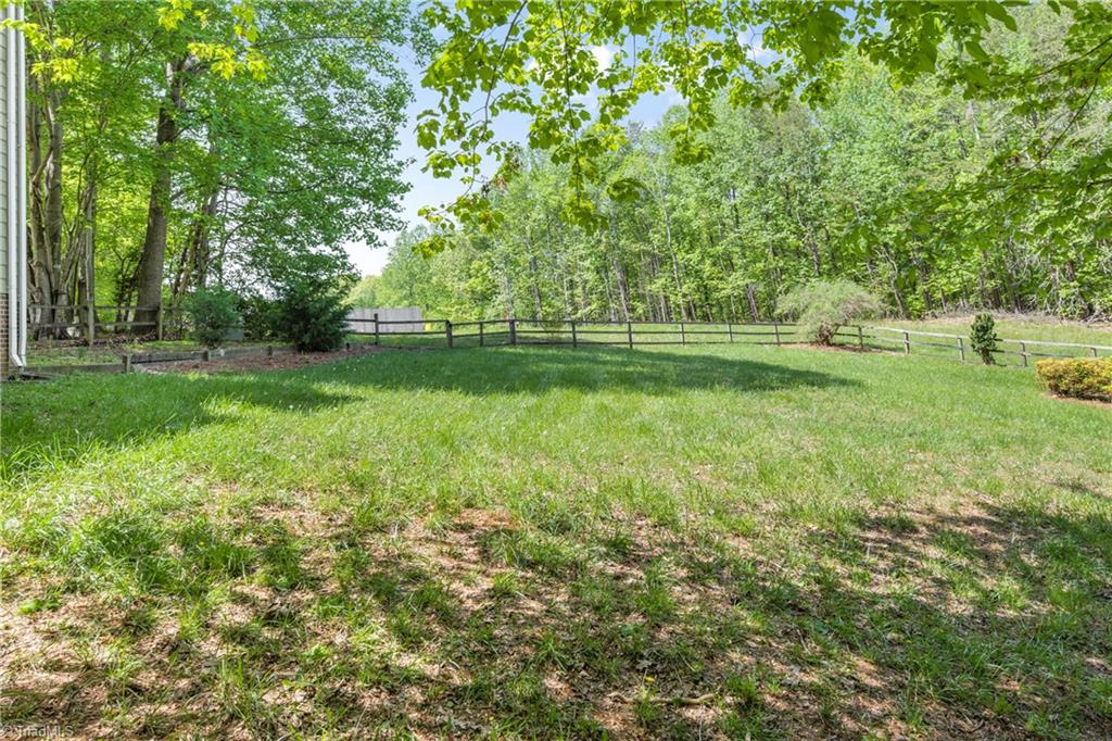 2707 Quaker Landing Road Greensboro, NC 27455 - Photo 3 of 30 Gallery Image 3