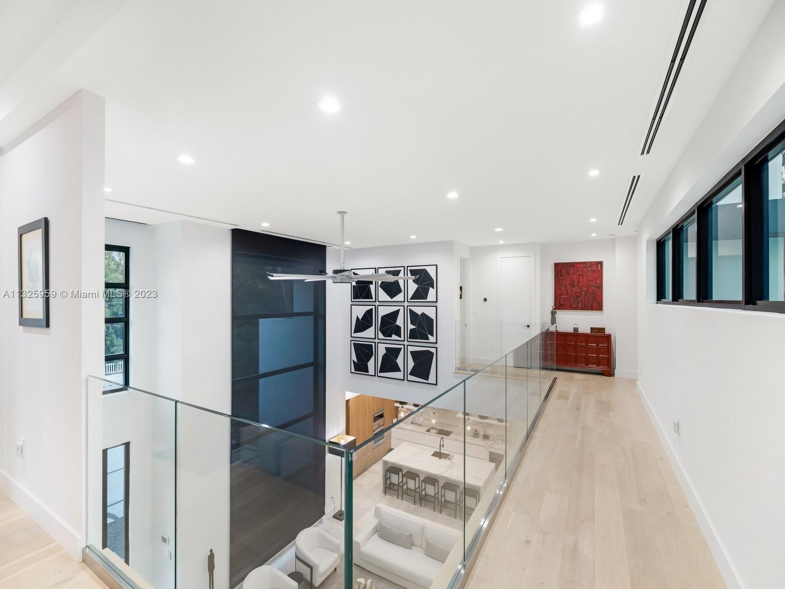 7260 School House Road Miami, FL 33143 - Photo 31 of 44 a view of a living room with furniture