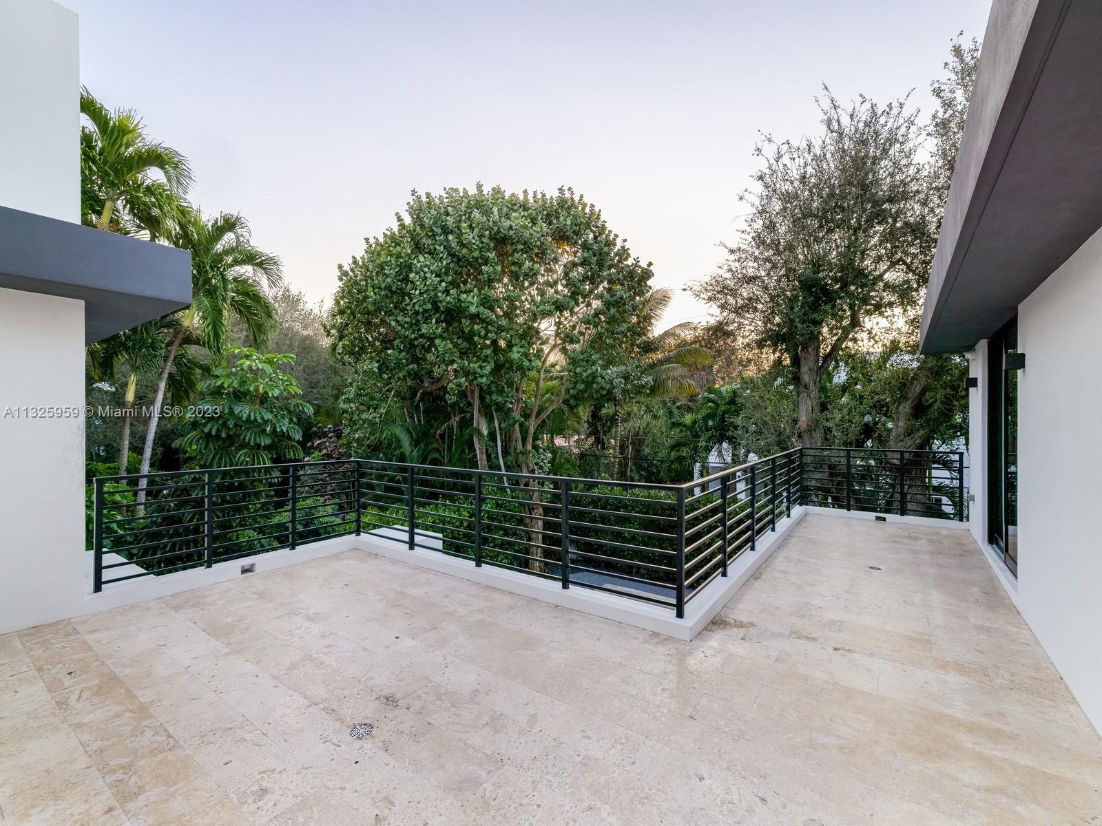 7260 School House Road Miami, FL 33143 - Photo 38 of 44 a view of outdoor space and yard