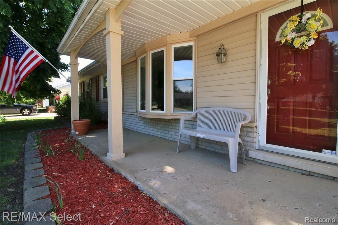 1480 West Judd Road Flint, MI 48507 - Photo 3 of 26 IMG_1392 (2).JPG
