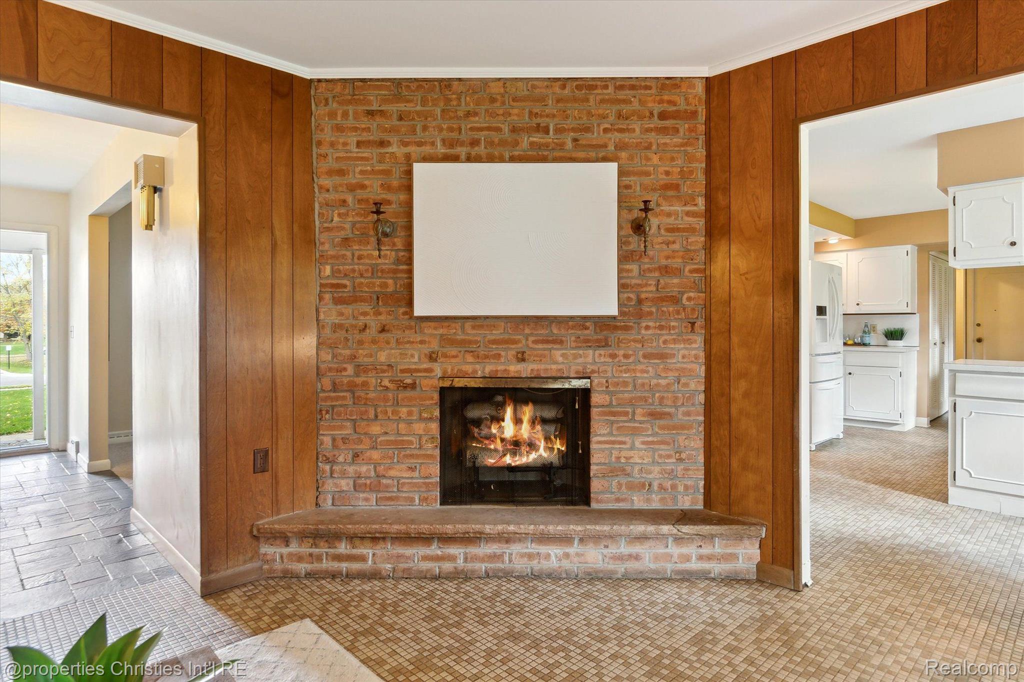 728 Devonshire Road Fowlerville, MI 48836 - Photo 19 of 51 Gallery Image 19