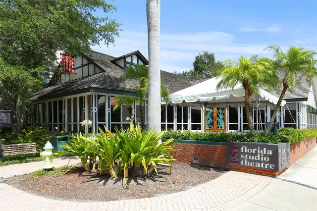 a sign that is on the side of a building