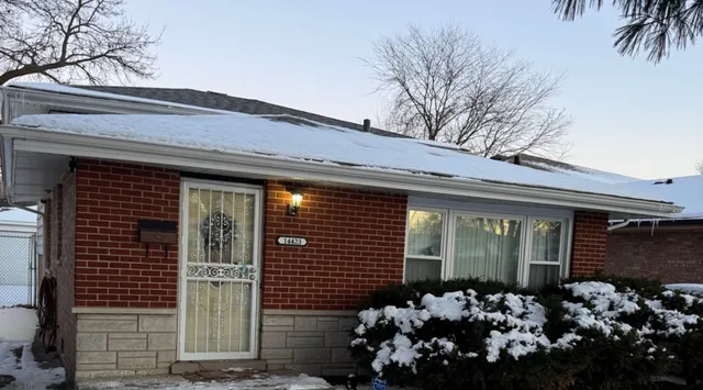 $2,000 | 14423 Sanderson Avenue, Dolton, IL 60419