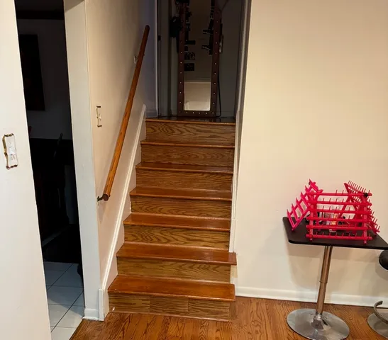 a view of entryway with a front door