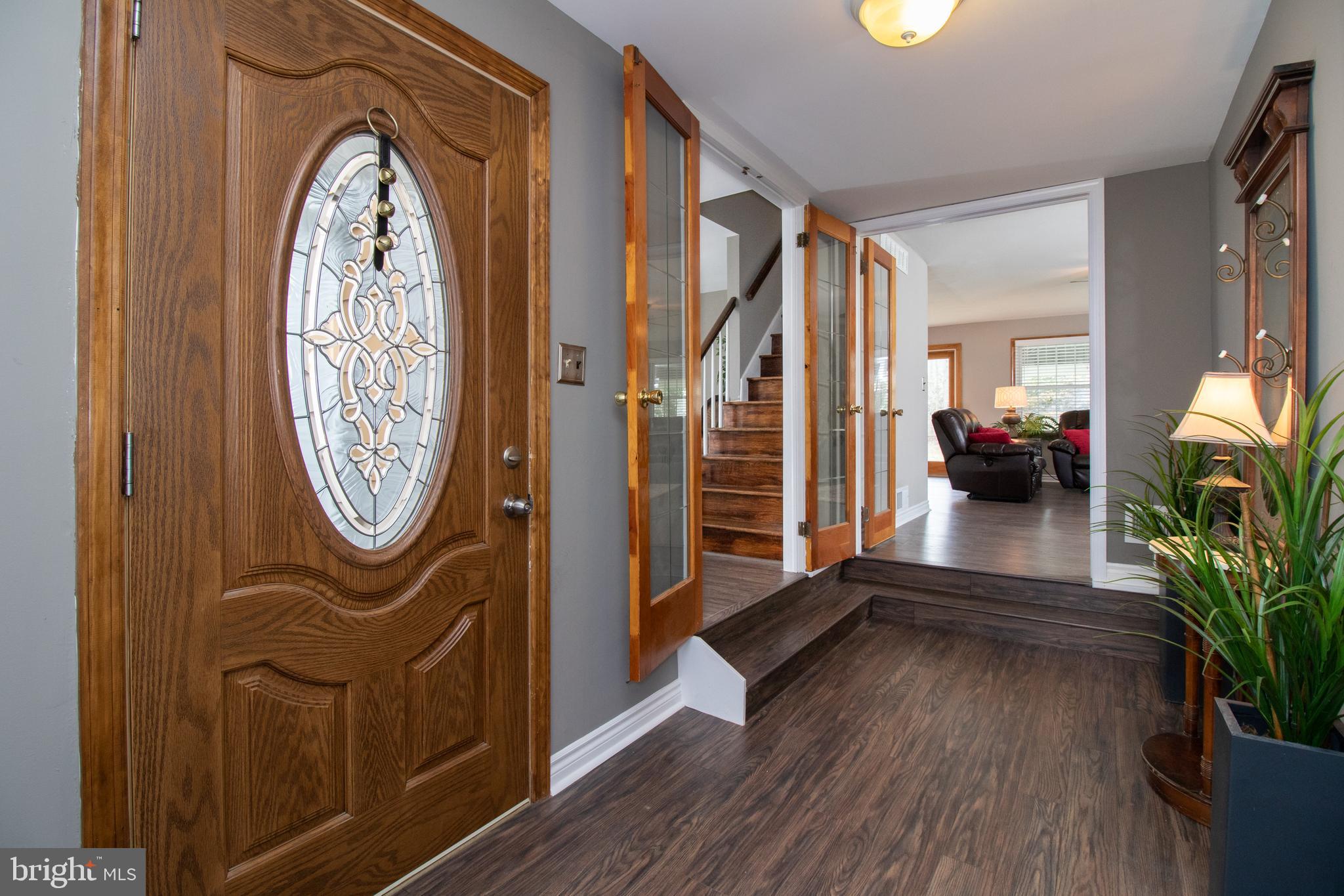 26 Whitby Road Cherry Hill, NJ 08003 - Photo 3 of 31 Front door