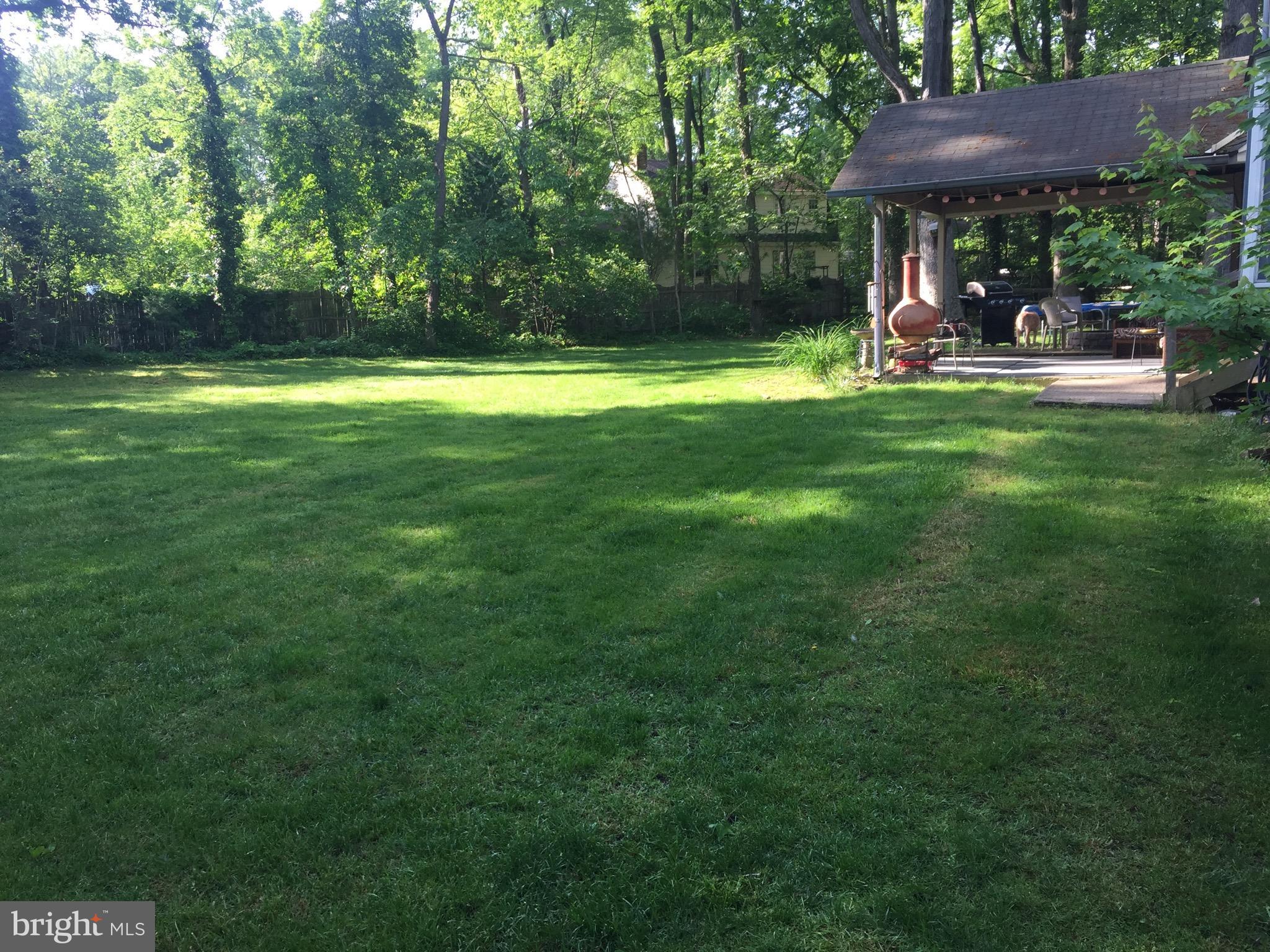 26 Whitby Road Cherry Hill, NJ 08003 - Photo 28 of 31 Back yard in the summer