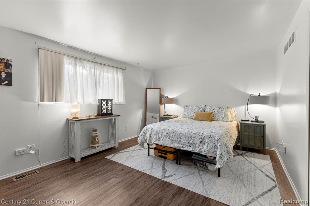 11706 Riverside Drive Plymouth, MI 48170 - Photo 17 of 33