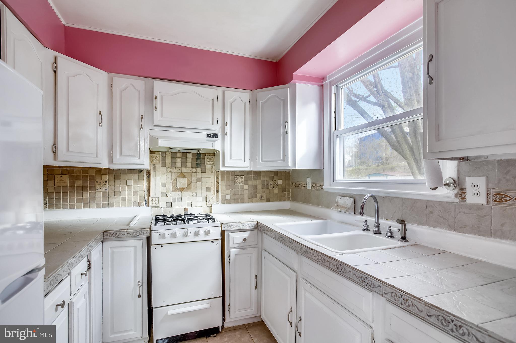 729 Silver Creek Road Baltimore, MD 21208 - Photo 15 of 36 Gallery Image 15
