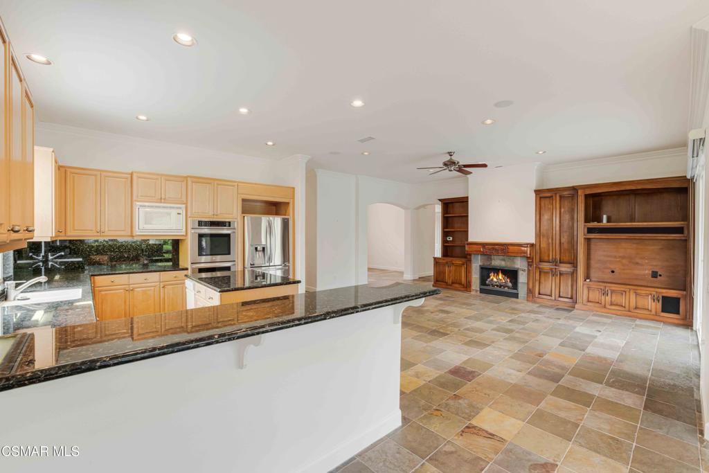 Undisclosed Address Camarillo, CA 93012 - Photo 13 of 58